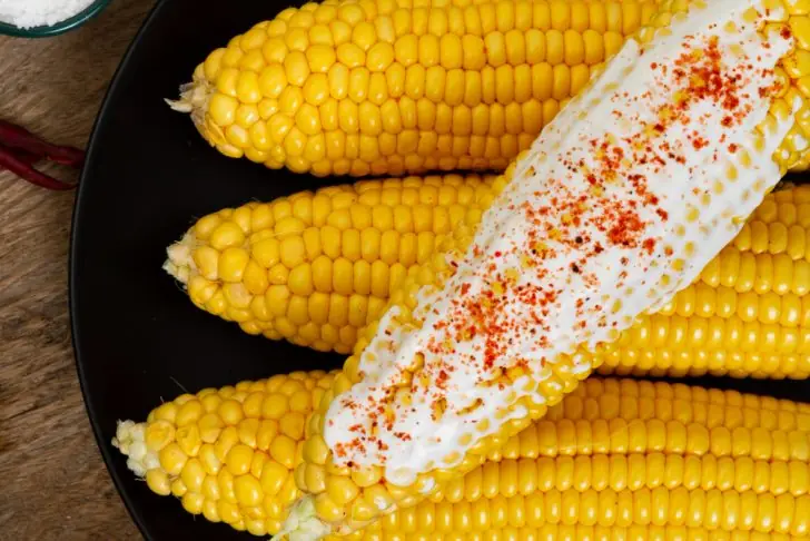 How to cook corn on the cob?